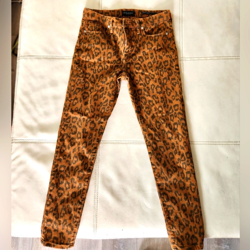 Banana Republic Leopard Print Jeans size 6